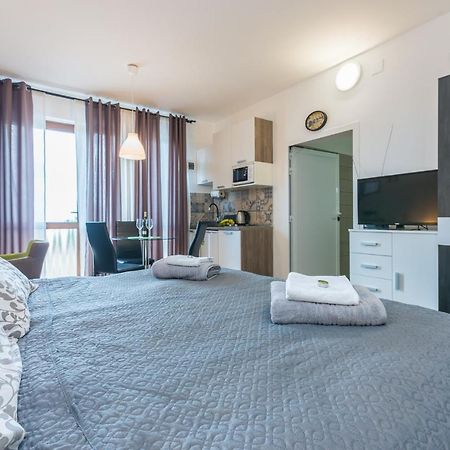 Apartman Chiara Fiume Esterno foto
