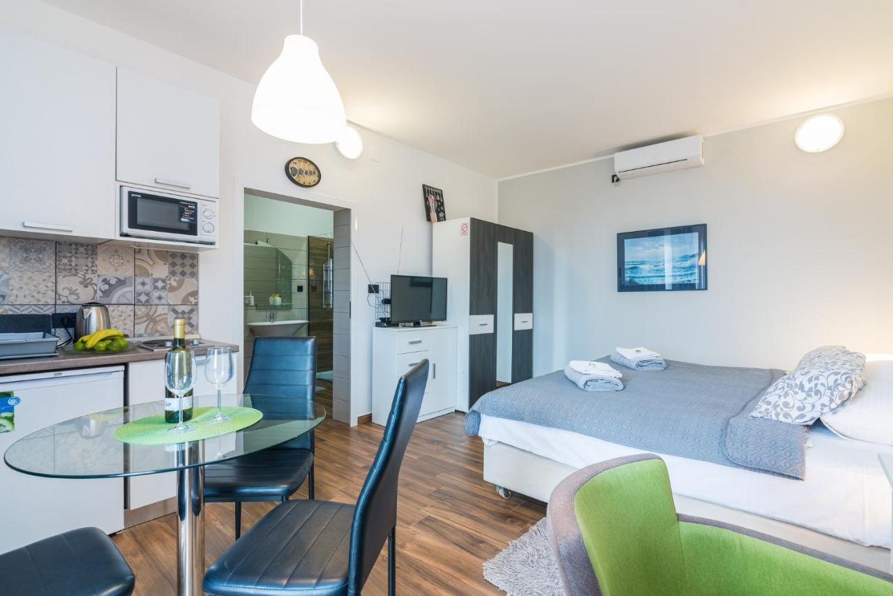 Apartman Chiara Fiume Esterno foto
